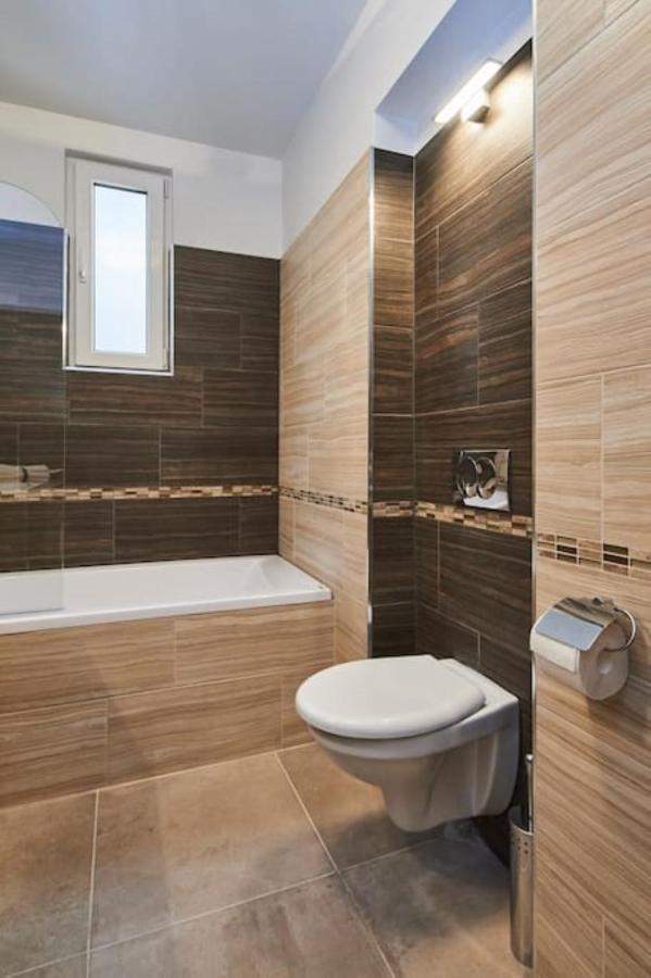 Orangehomes Fantastic 3 Bedrooms Apartment Dohany Street บูดาเปสต์ ภายนอก รูปภาพ