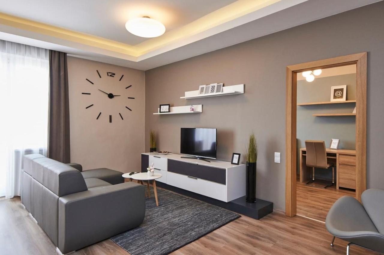 Orangehomes Fantastic 3 Bedrooms Apartment Dohany Street บูดาเปสต์ ภายนอก รูปภาพ